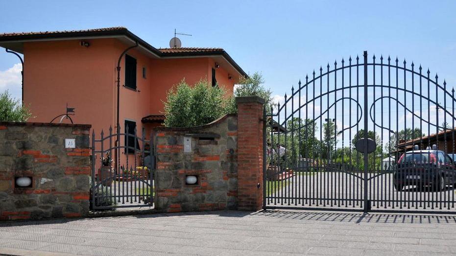 Quindicenne trovata morta in bagno