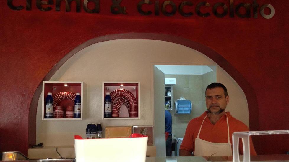 Un calcio alla crisi, ecco la gelateria