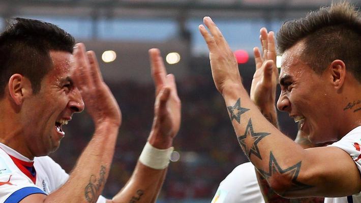C’è la caduta degli dei e la Spagna campione se ne torna a casa