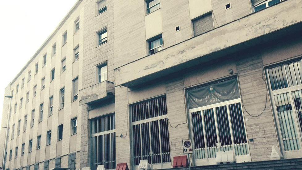 Al bar invece di lavorare, sotto inchiesta dodici impiegati del Comune di Nuoro