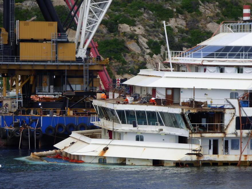 «Sia Piombino a smaltire il relitto della Concordia» 