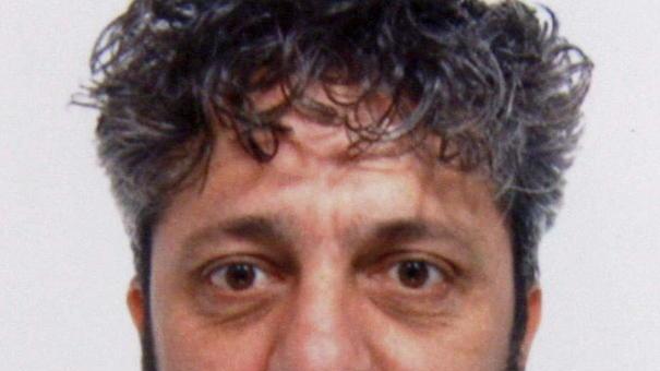 L’addio a Massimo con quella sciarpa che regalò a un bimbo