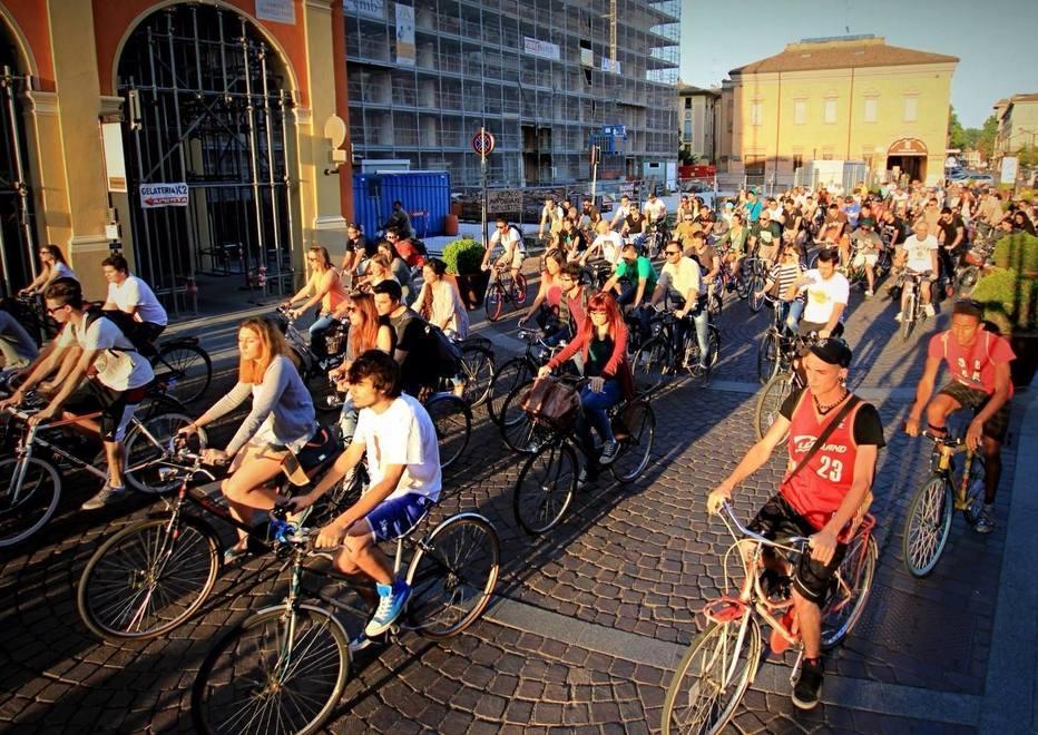 Critical Mass, tutti in bicicletta per rispettare l’ambiente