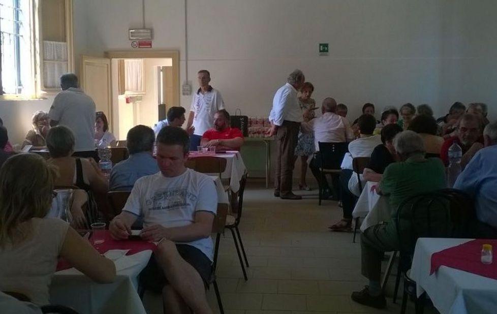 Successo del pranzo per aiutare il bambino malato 