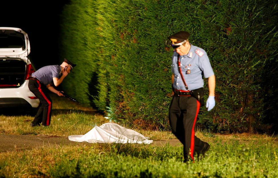 Lite in strada a Spilamberto, uomo accoltellato a morte - VIDEO - FOTO 