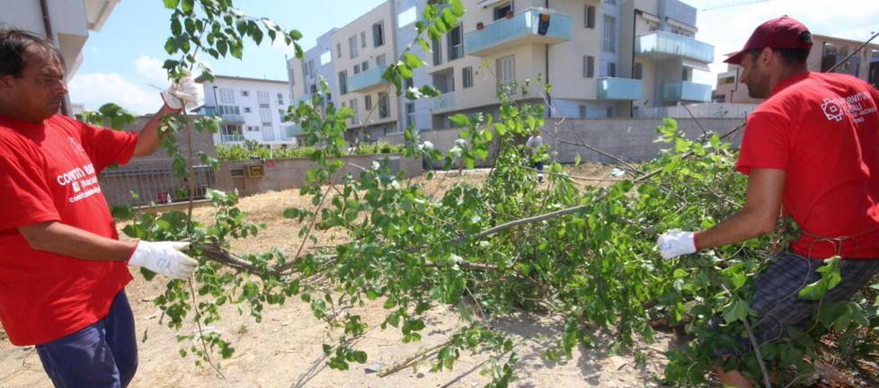 Borgo di Magrignano, pulizia straordinaria: via una tonnellata di amianto 