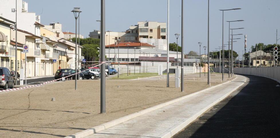 Rinasce la via Ponchielli: pista ciclabile e spazi verdi 