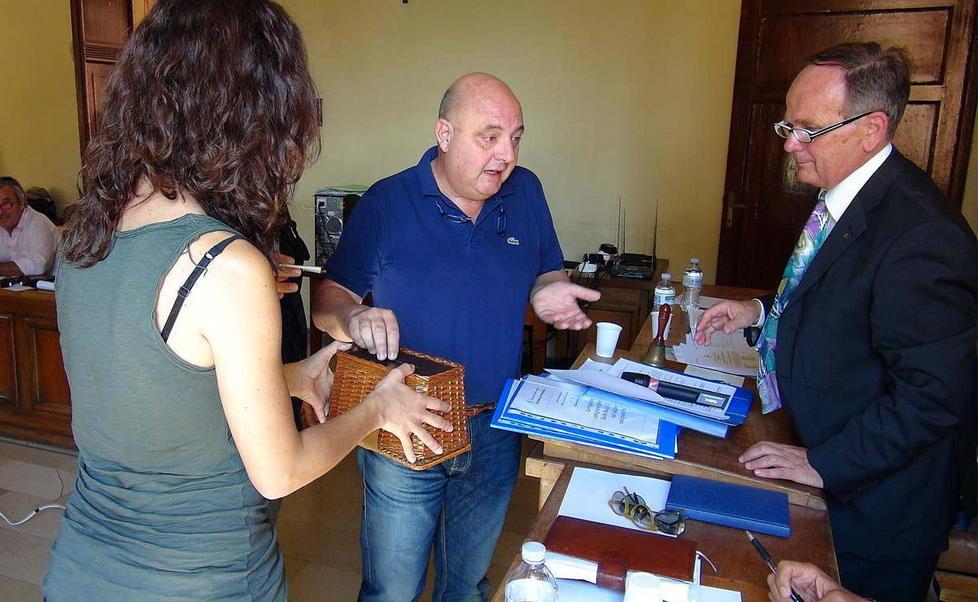 Consiglio comunale bis rielegge Alessia Del Torto 