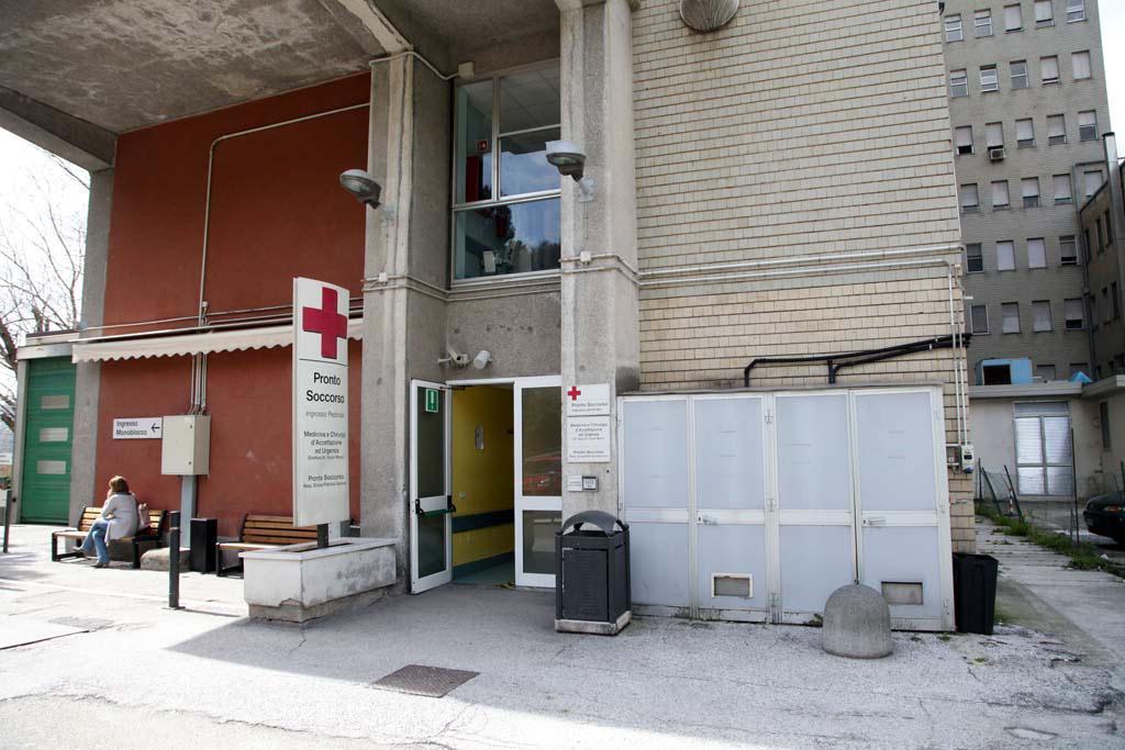 Cade dalla bicicletta da corsa, ferito un quarantenne