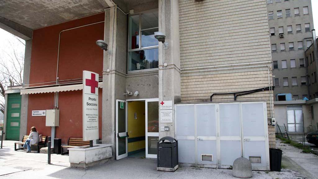 Cade dalla bicicletta da corsa, ferito un quarantenne