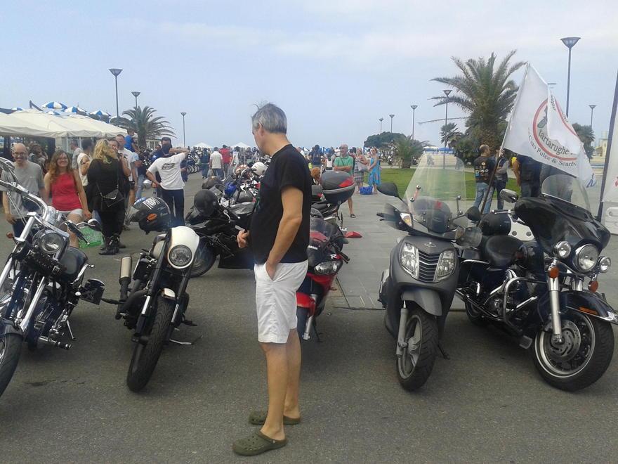 In trecento al motoraduno in ricordo della strage di Viareggio - Video 
