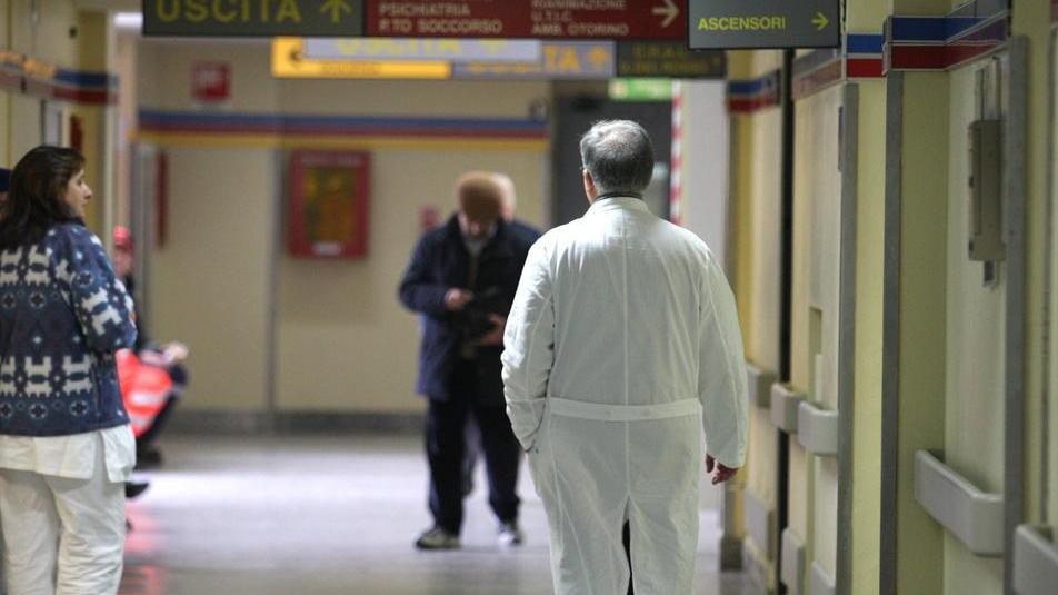 Saltano le prenotazioni per le visite oncologiche