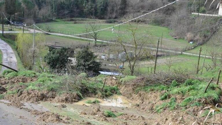 Comincia il ripristino di due frane