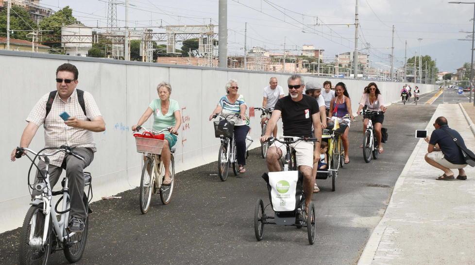 Via Ponchielli si apre alle due ruote 