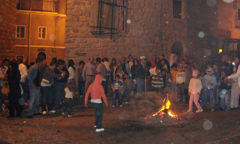 Domani sera in Alta Gallura tornano i falò di San Giovanni