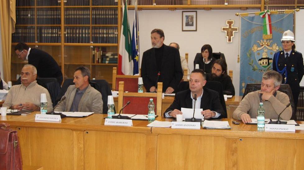 Critiche di Panu alla giunta Frediani: «Ha estraniato il Pd»