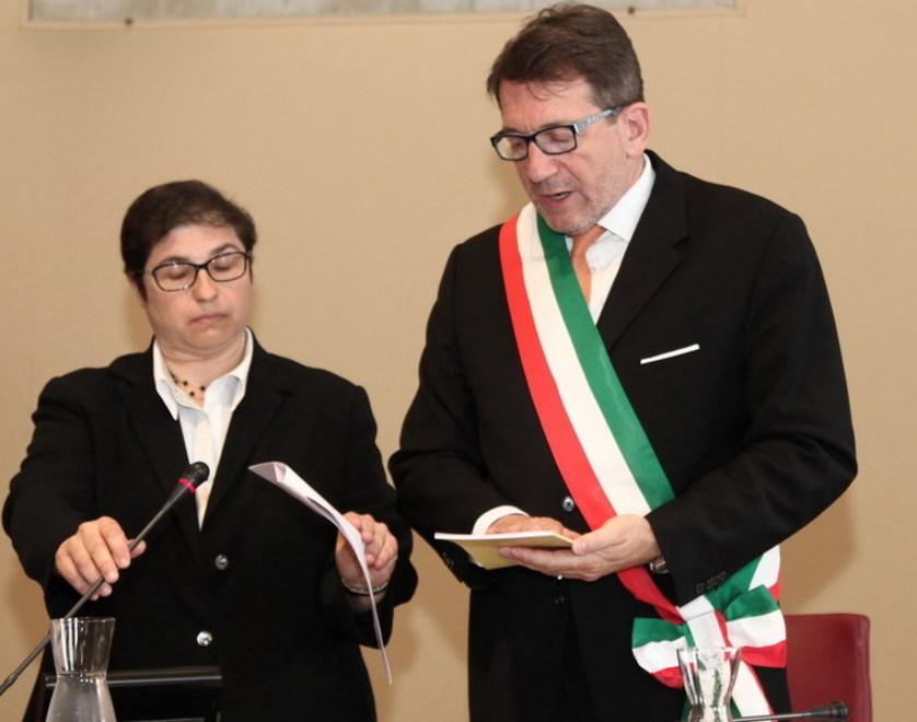 Ha giurato a fianco della “sorella” Francesca Maletti