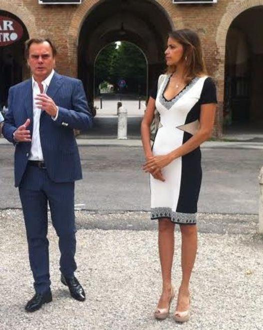 Il flautista Griminelli in piazza per aiutare i bambini colombiani