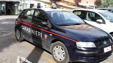 Rissa dopo l’apprezzamento a due ragazze, massese in ospedale