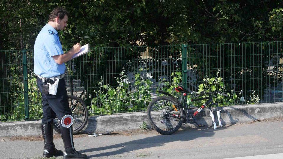 Ancora in osservazione il 12enne investito da un furgone