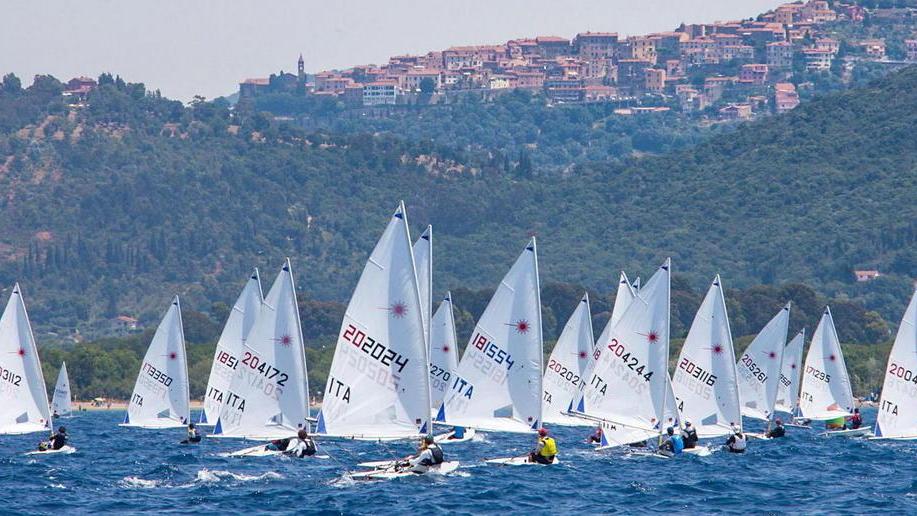 Un mare affollato da ben 282 Laser
