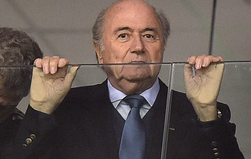 Scandalo Fifa: stipendio raddoppiato di nascosto ai dirigenti del comitato