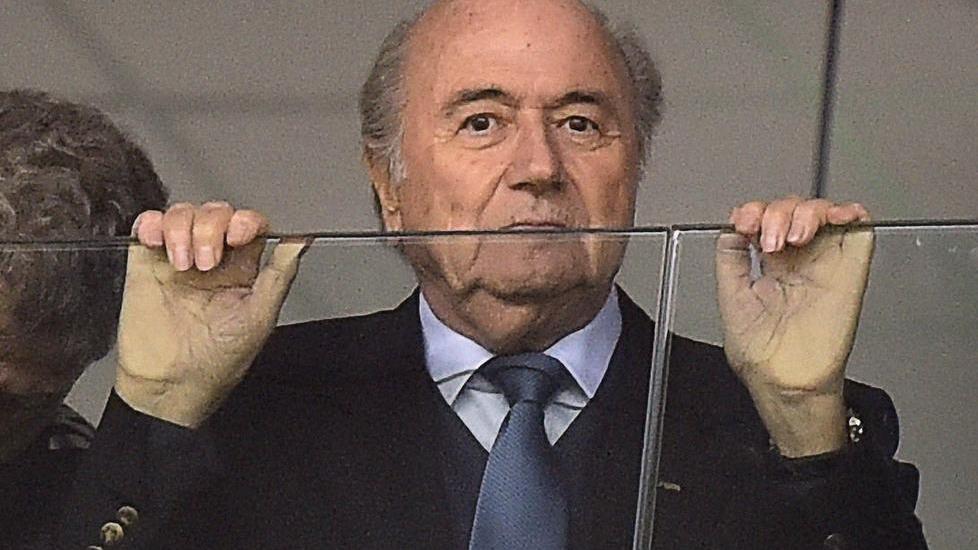 Scandalo Fifa: stipendio raddoppiato di nascosto ai dirigenti del comitato
