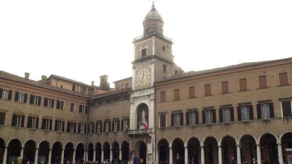 Bilancio: quali tagli alla spesa? Personale: come riorganizzare?