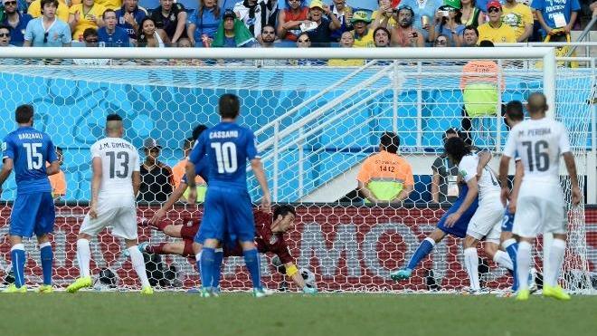 Italia-Uruguay 0-1: azzurri eliminati. Prandelli si dimette