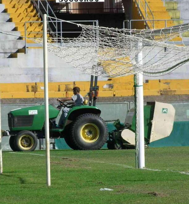 Assegnati i lavori per il manto erboso