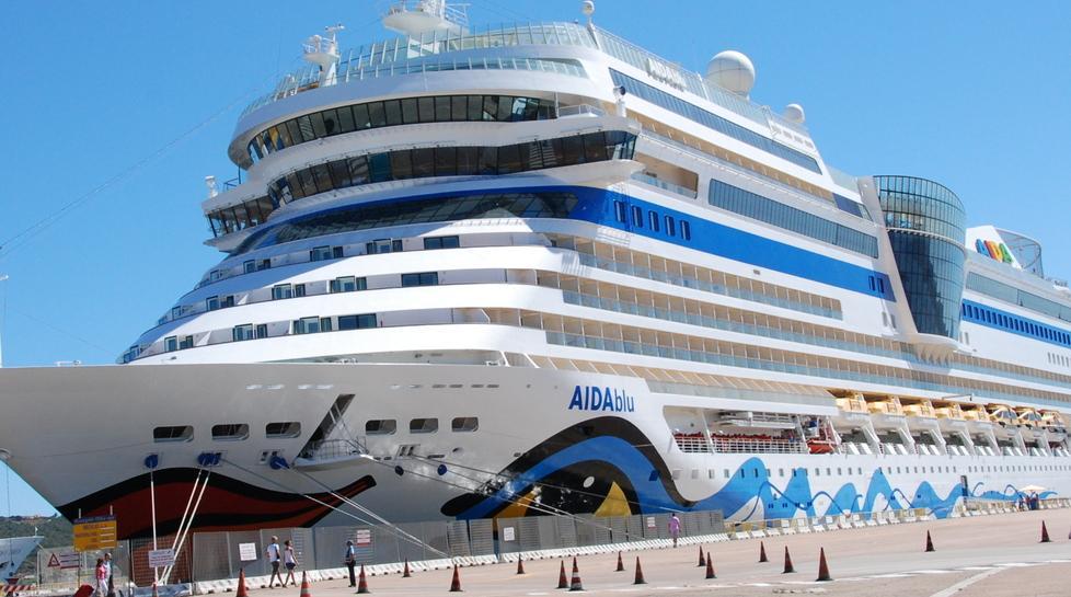 La Maddalena vuole il ritorno delle navi da crociera 