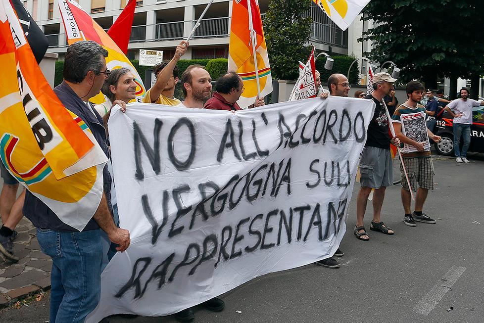 Accordo sulla rappresentanza Protesta alla Confindustria