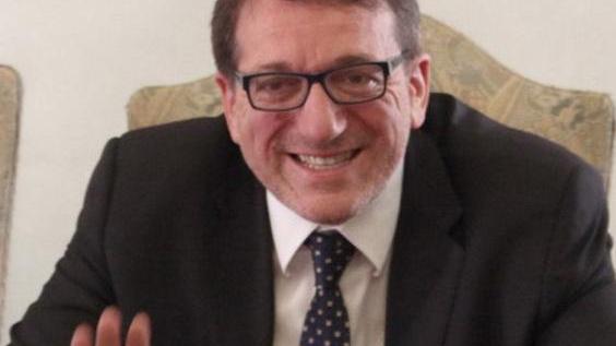 Muzzarelli dà i compiti agli assessori