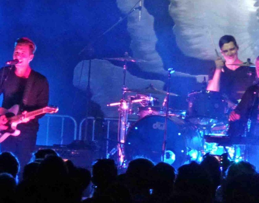 Naked and Famous, energia e cuore 