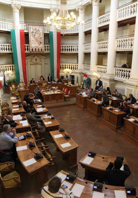 “Valzer” nelle partecipate Nidi, Act e Fcr in scadenza 