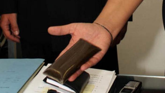 Un etto di hascisc in auto Arrestato e già rilasciato