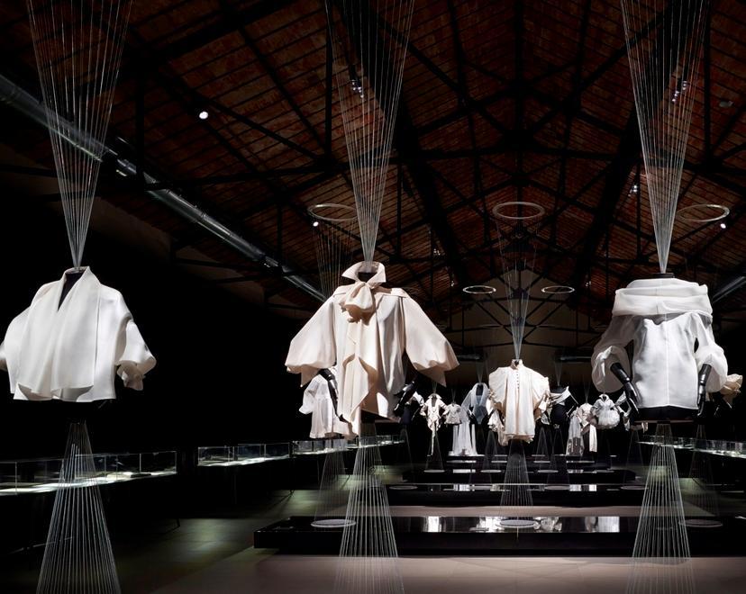 Un solo euro per visitare la mostra “La camicia secondo me. Gianfranco Ferrè” 