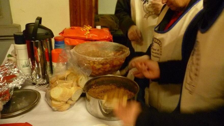 La Fondazione Caripit dona un furgone a chi aiuta i senzatetto
