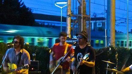 Musica tra i binari all’ora dell’aperitivo con “Rotaia Rock”