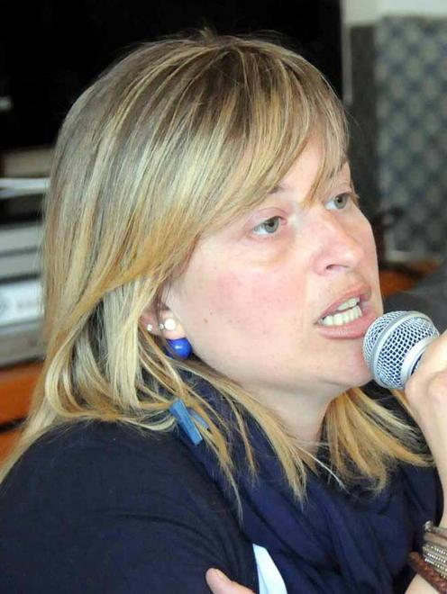Raccolta rifiuti, scontro Cisl-Silvia Magnani 