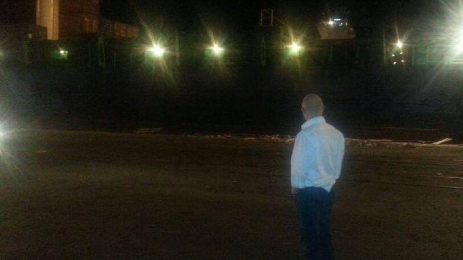 Ispezione in porto dei parlamentari M5S