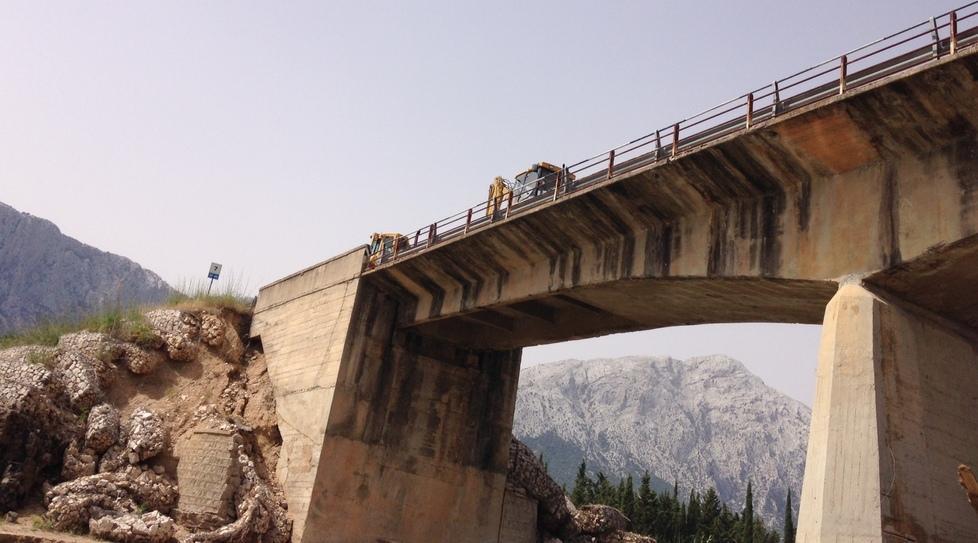 Oloè, partono i lavori per rifare il ponte 