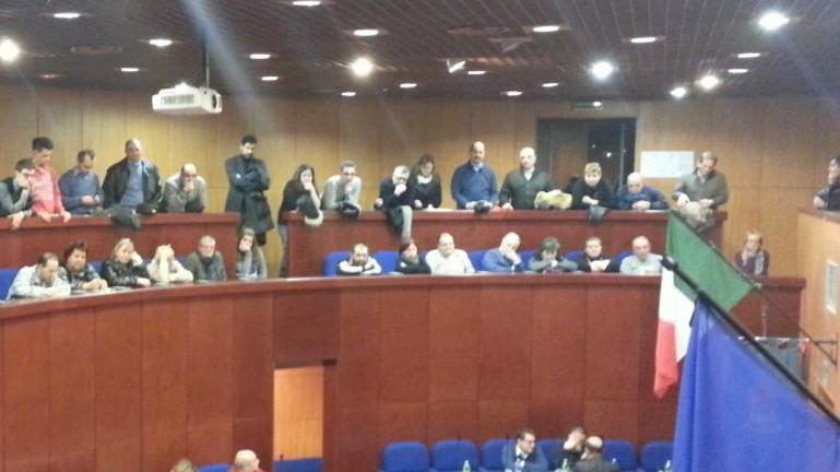 Pistoni e la nuova giunta debuttano in Consiglio