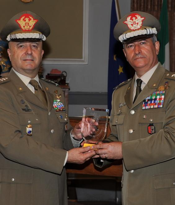 Il gen. Bernardini lascia l’esercito e va in pensione