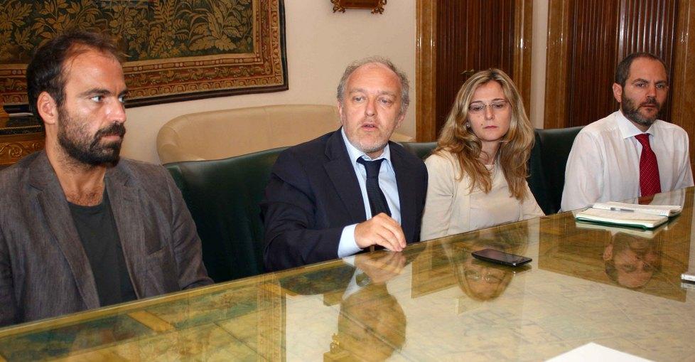 Il sindaco e la giunta si tagliano la paga del 10% 