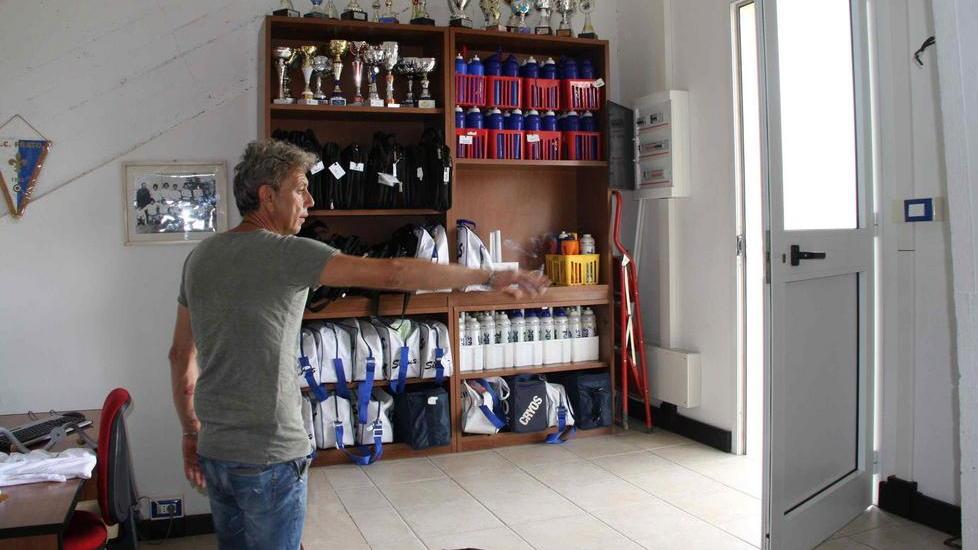 Raid di vandali nella sede della Zenit Audax