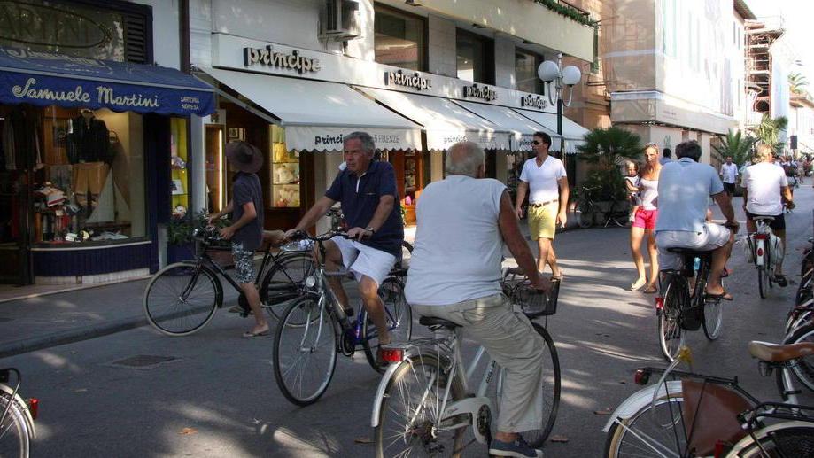Il centro del Forte sempre più pedonale