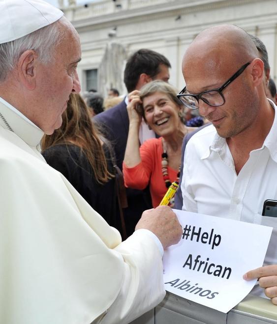 Il Papa, Cristiano e l’audiolibro per l’Africa