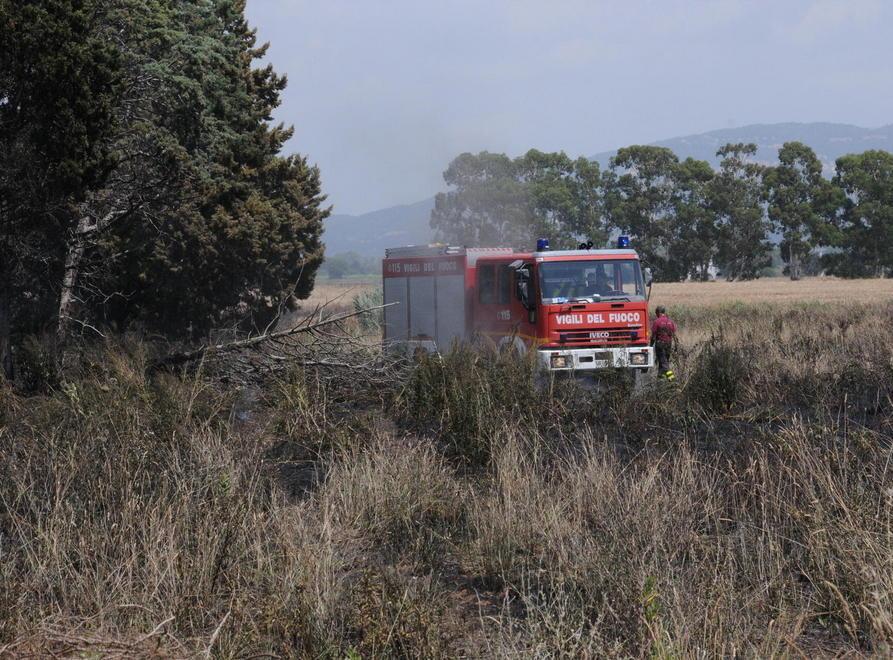 Incendio vicino alle fabbriche chimiche 