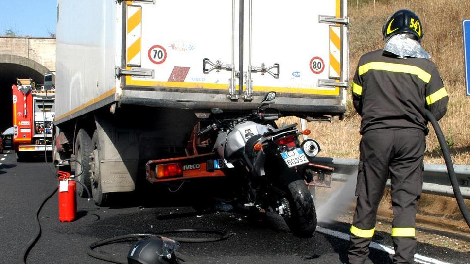 Motociclista morto, le parti civili all’attacco